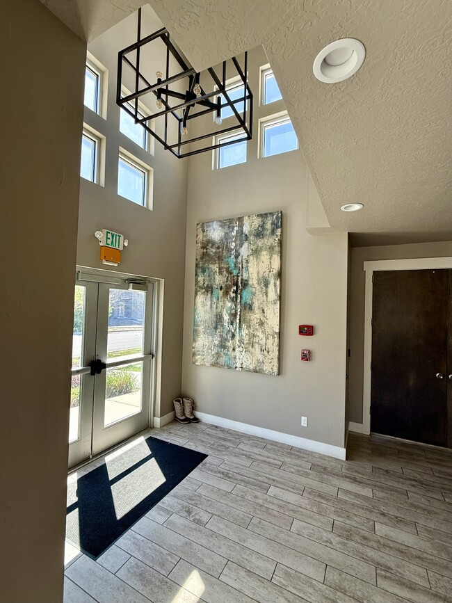 Building Photo - 1063 S 2760 E