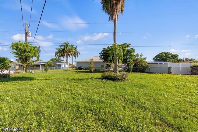 Building Photo - 1211 SE 34th St