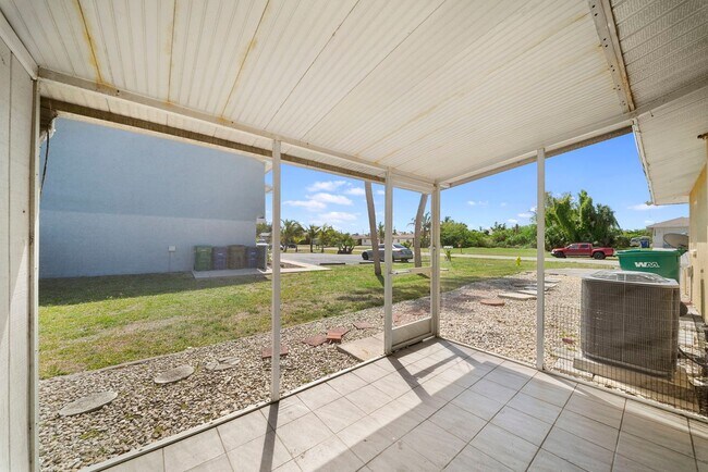 Building Photo - 13401-13407 Pine Needle Ln