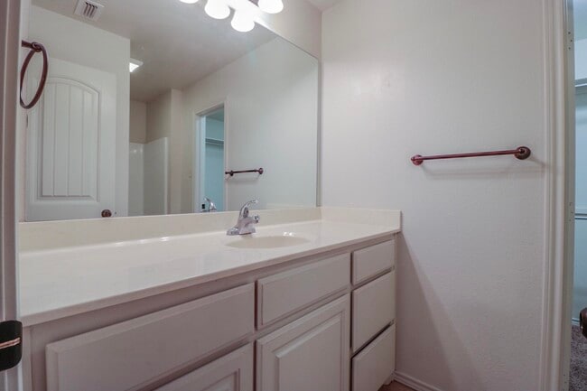 Building Photo - 9806 Avenue W