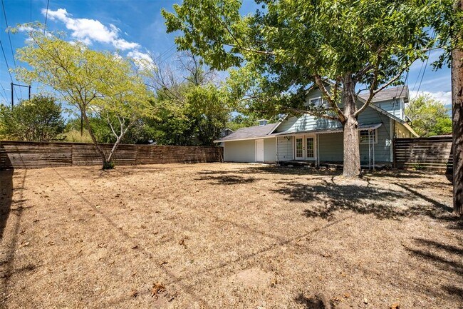 Building Photo - 5504 Coventry Ln