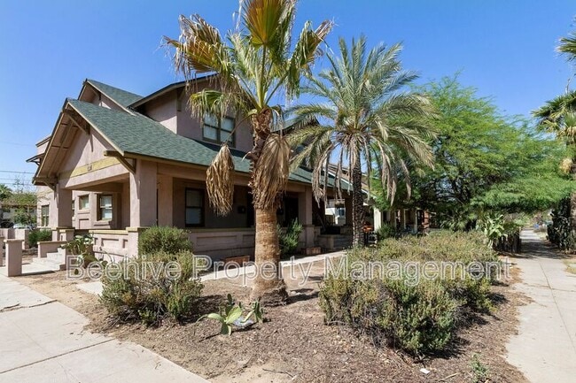 Building Photo - 1301 W Monroe St