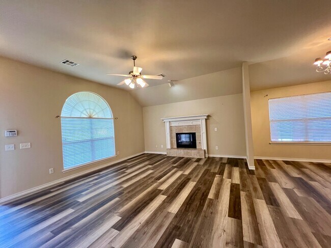 Building Photo - 2205 SW 93rd St