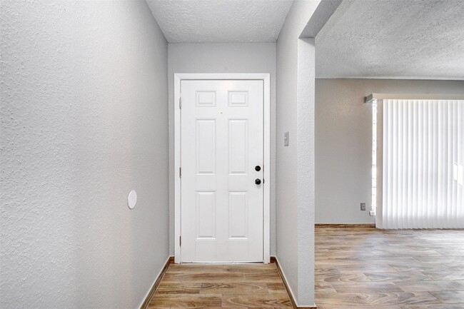 Building Photo - 16623 Blackhawk Blvd