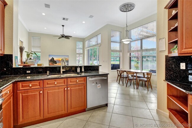 Building Photo - 4070 Sanderling Ln