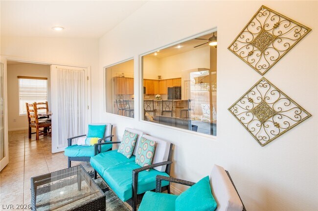 Building Photo - 10916 Bandol Pl