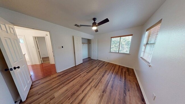 Building Photo - 6705 Rosita Oak Dr