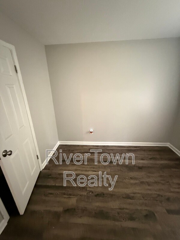 Building Photo - 4625 Crestfield Rd
