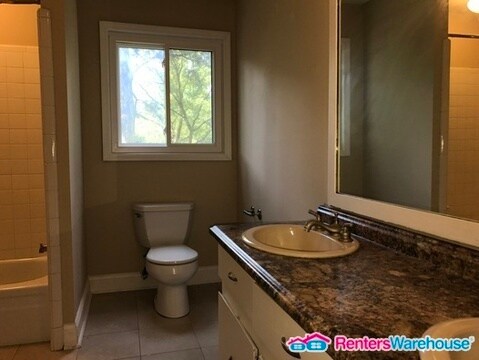 Building Photo - 2470 Durmire Rd