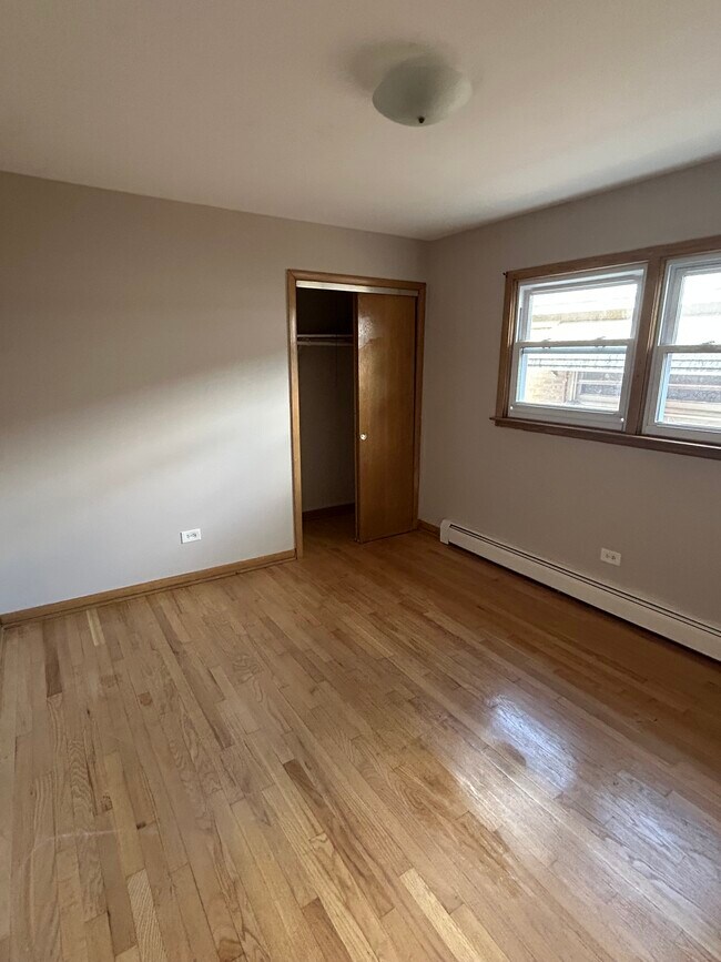 2nd Bedroom - 5714 N Lowell Ave