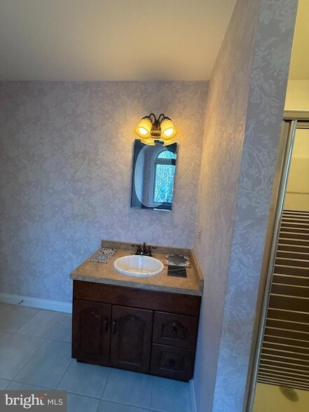 Building Photo - 5738 Griffith Lake Dr