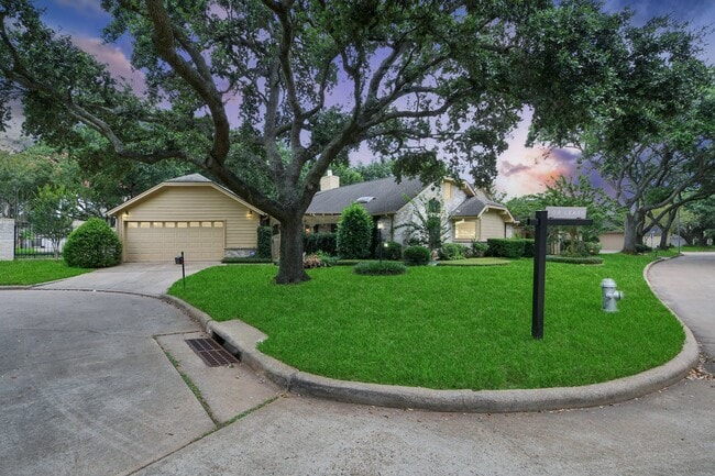 Building Photo - 1023 Oyster Bay Dr