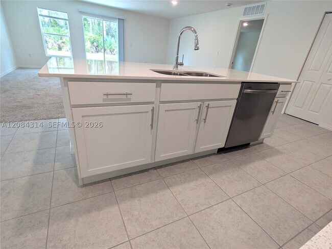 Building Photo - 1329 Biarritz St NW