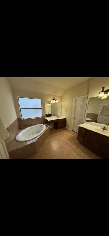 Building Photo - 206 Cailin Ct