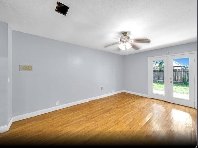 Building Photo - 13014 Skymeadow Dr