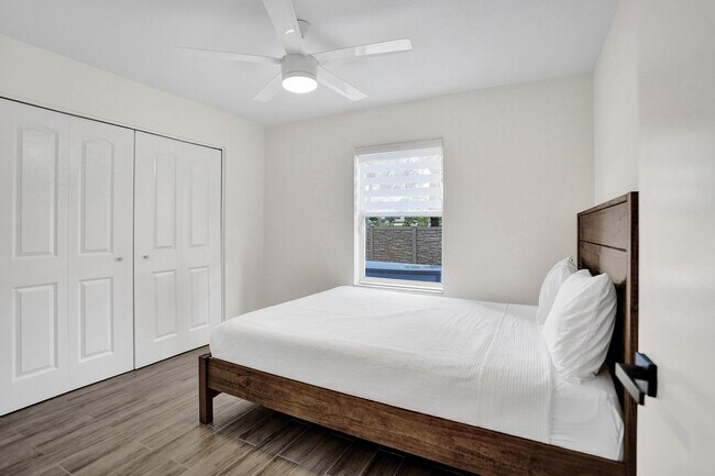 Building Photo - 11175 Jasmine Hill Cir