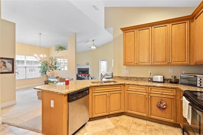 Building Photo - 2520 Bluebeard Ln