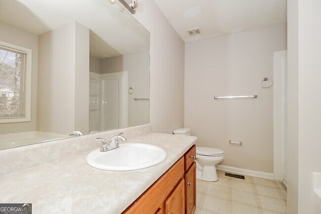 Building Photo - 40 Pleasant Forest Trail