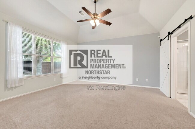 Building Photo - 405 Driftwood Ct