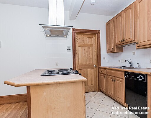 Building Photo - 97 Myrtle St