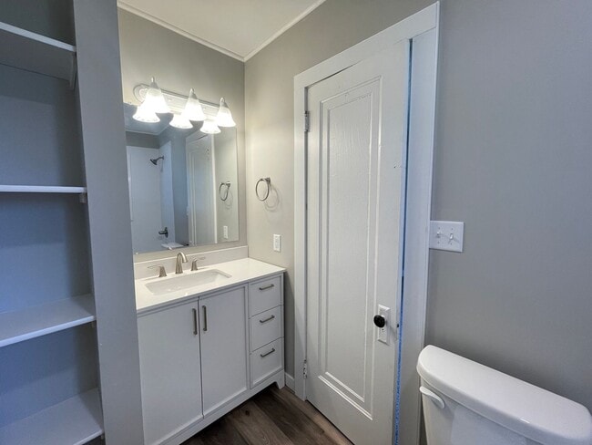 Building Photo - Adorable bungalow in Jenison
