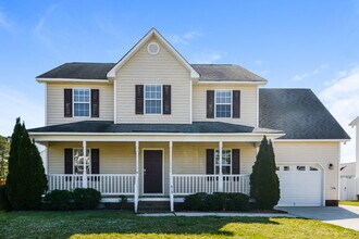 Building Photo - 313 Alder Ln