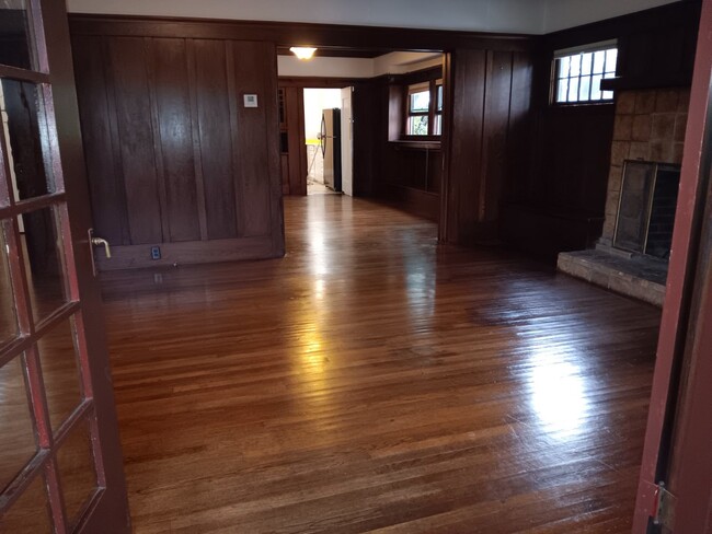 DINING ROOM - 6521 Dana St