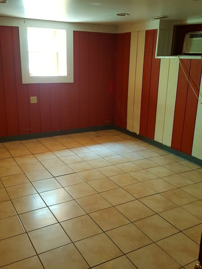 Building Photo - 2nd and Lincoln - August 2026