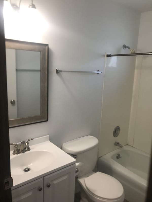 Building Photo - 800 S 4th St