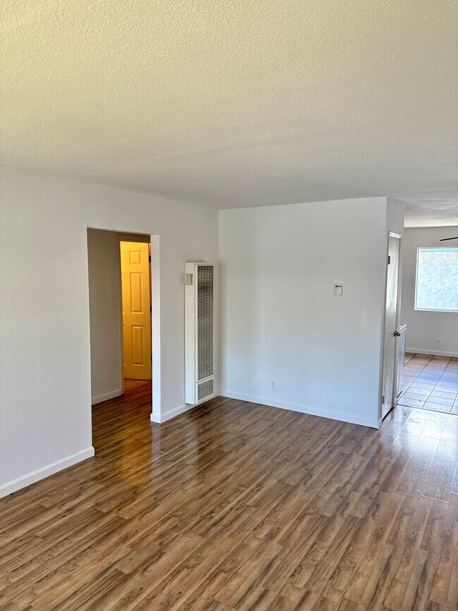 Building Photo - Charming 2-Bedroom Condo in Antioch