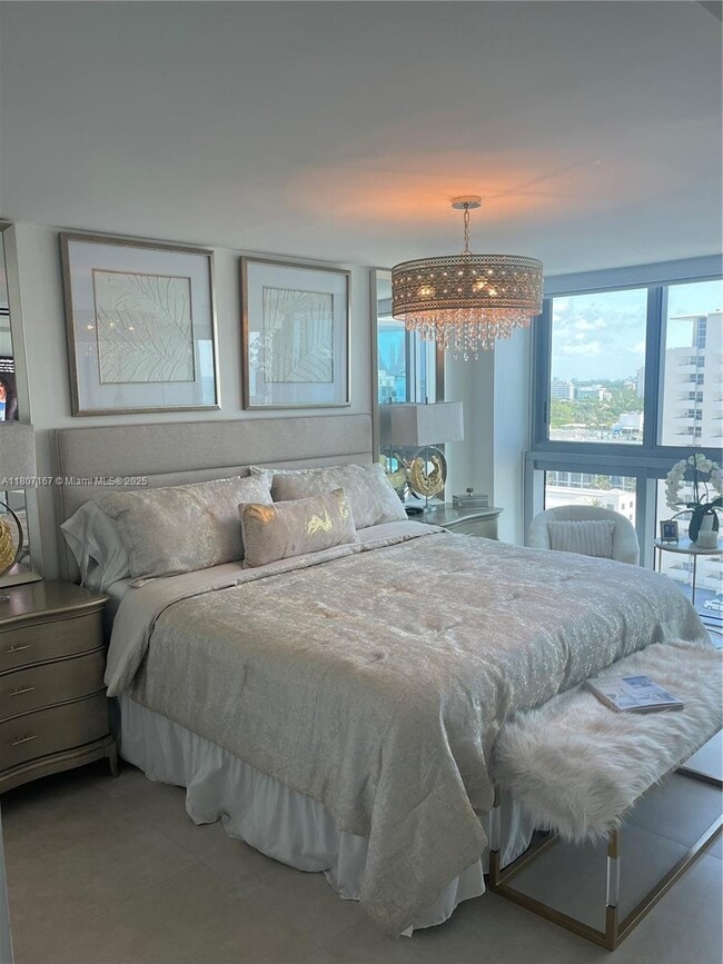 Building Photo - 2655 Collins Ave