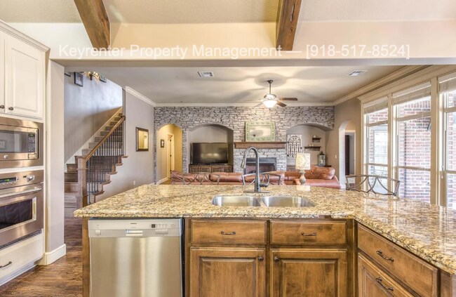 Building Photo - 5 Bed 4 Bath Rental Home Bixby