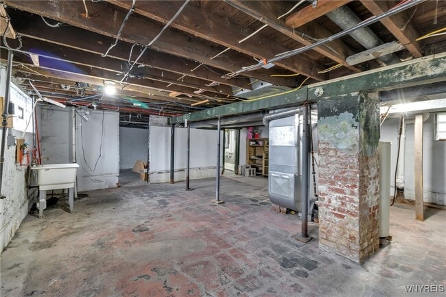 Building Photo - 114 Sawyer Ave