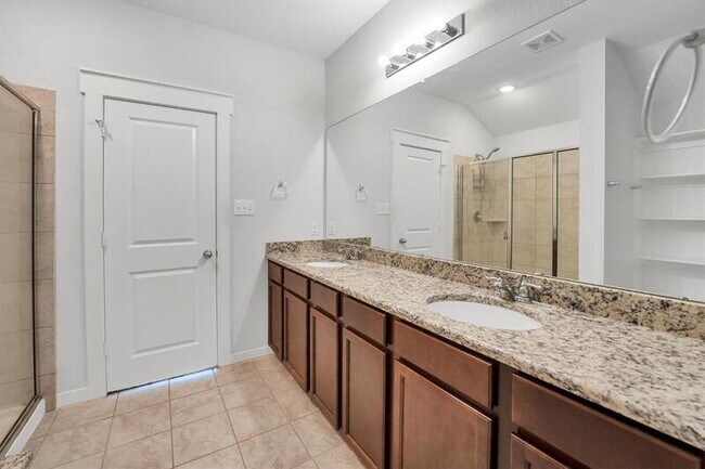 Building Photo - 31415 Stone Ridge Forest Dr