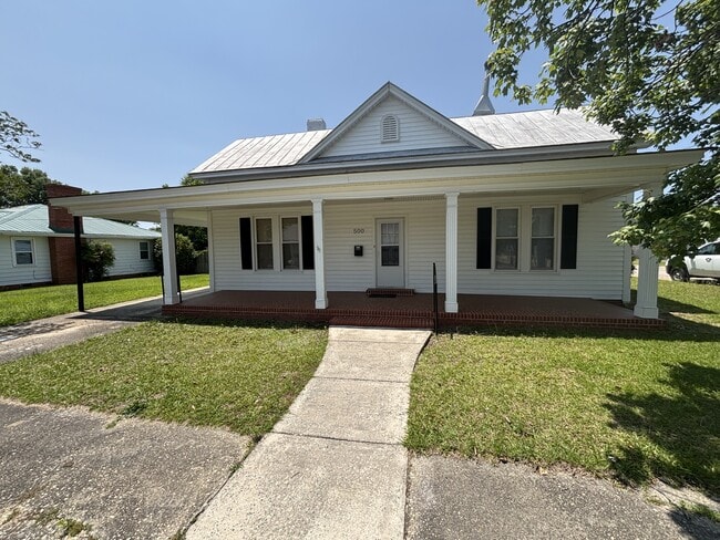 Primary Photo - 500 E Hill St
