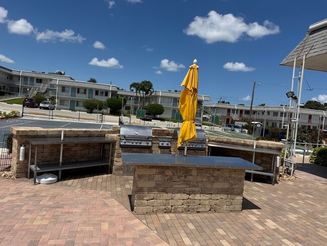 Building Photo - 3322 Cynthia Ln