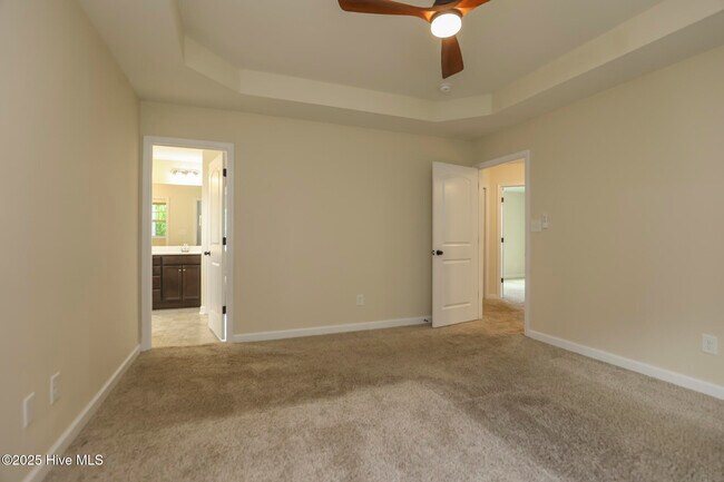 Building Photo - 304 Windward Landing