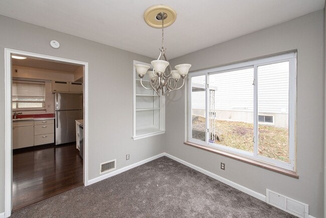 Building Photo - 3031 Irvella Pl