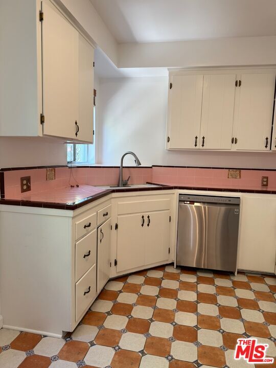 Building Photo - 4501 Finley Ave