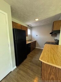 Building Photo - 823 Applewood Ln