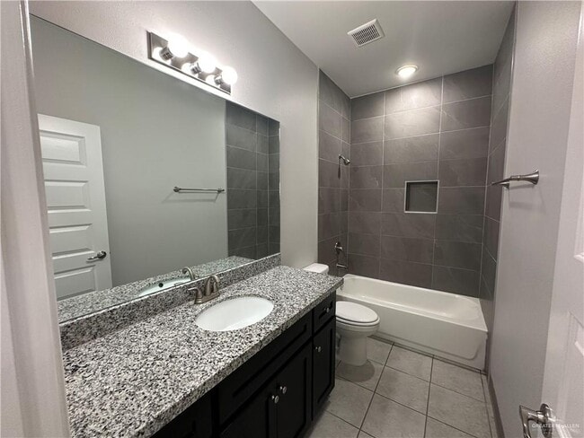 Building Photo - 2326 S Vly Cir