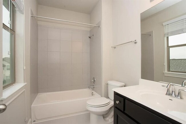 Building Photo - 3809 Vinalopo Dr