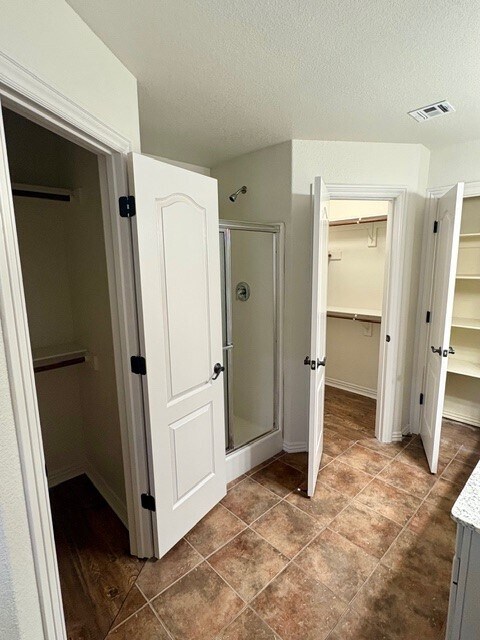 Building Photo - 4057 W Spring House Dr