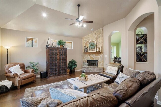 Building Photo - 2028 Tribal Way