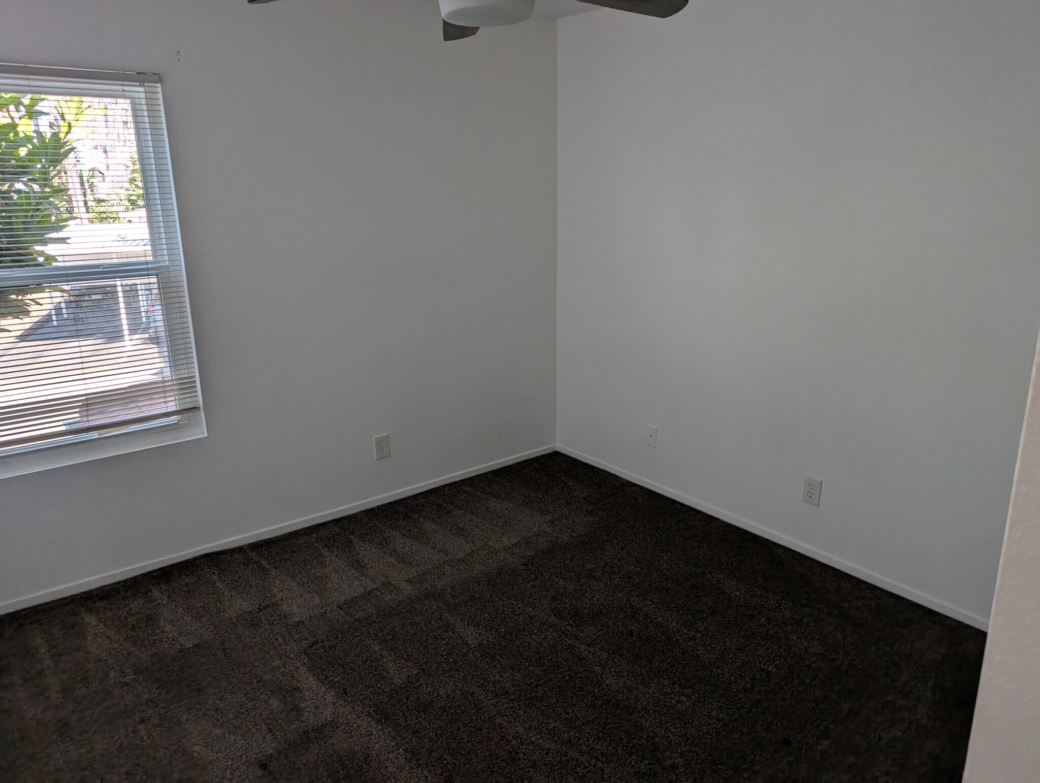 Building Photo - 9388 Twin Trails Dr