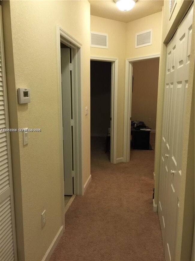 Building Photo - 394 NE 37th Ave