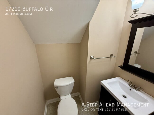 Building Photo - 17210 Buffalo Cir