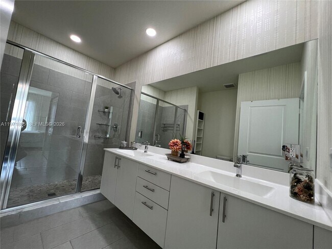 Building Photo - 8001 NW 41st St