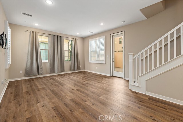 Building Photo - 59 Bay Laurel