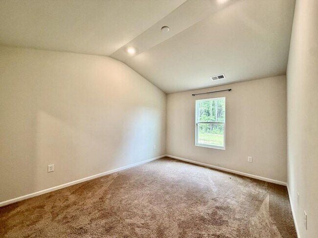 Building Photo - 3118 Maple Rdg Dr